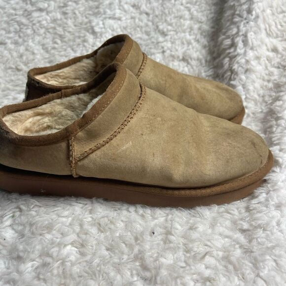UGG Classic suede tan slippers plush wool lining and thick rubber soles Size 10 - Picture 1 of 11